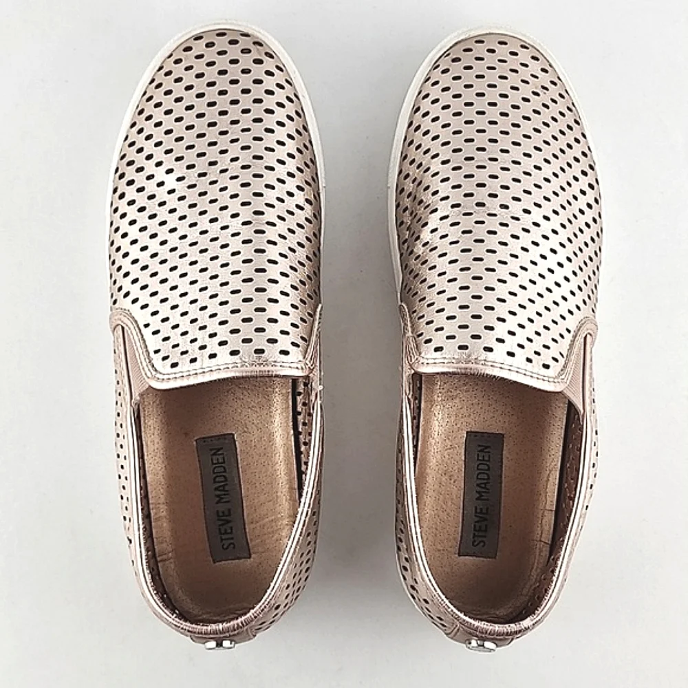 Steve Madden Women's Slip On Flat Shoes Perforated Rose Gold Size 9M - Picture 7 of 13